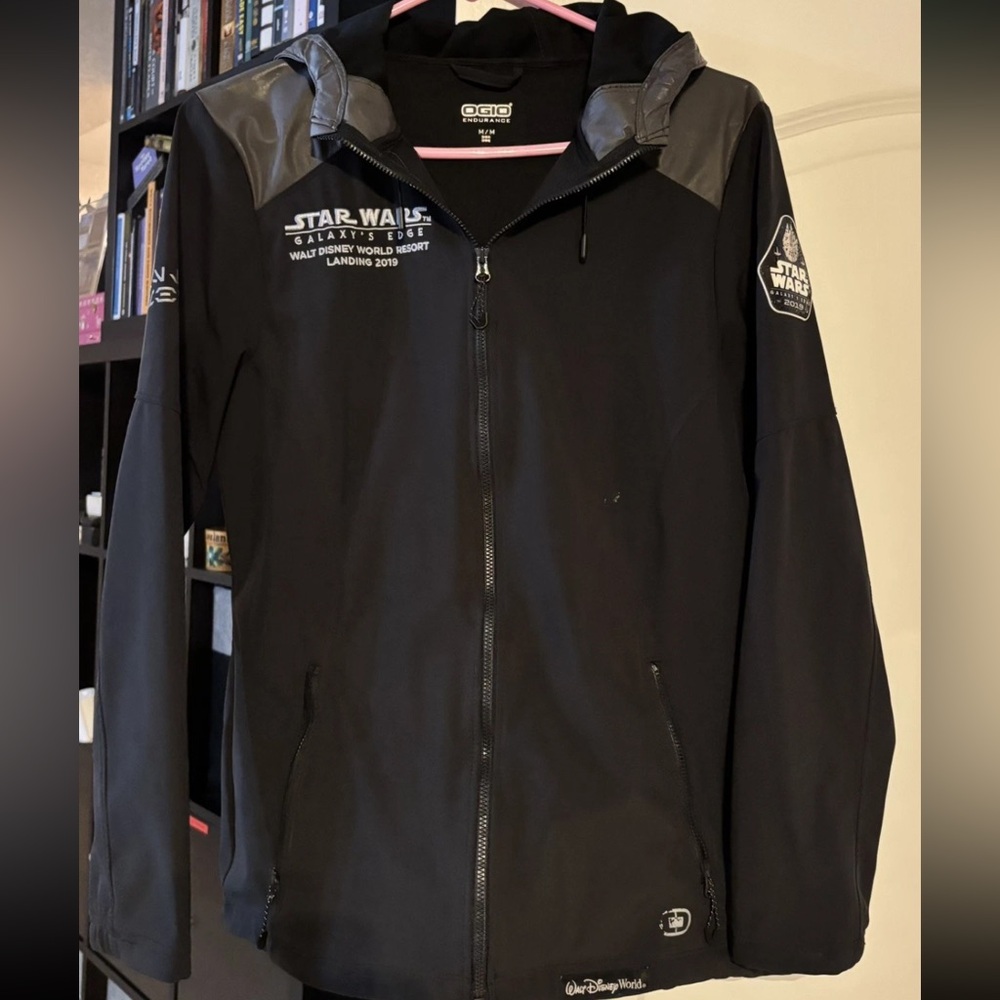 Star Wars Galaxy’s Edge opening team cast member windbreaker size M